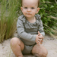 LIL' ATELIER MINI PITKÄHIHAINEN UV UIMAPUKU - FOREST FOG