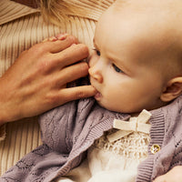 NAME IT BABY- LUOMUPUUVILLA NEULETAKKI