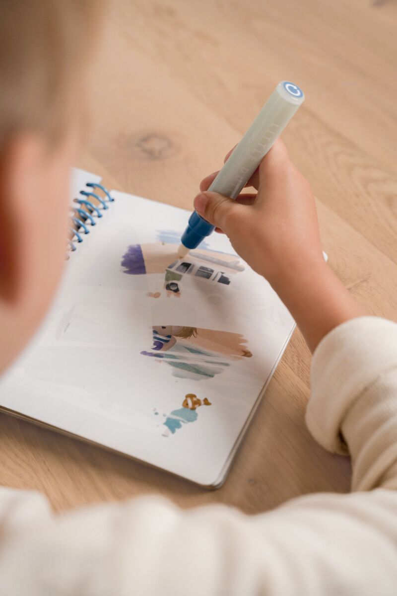 Little Dutch Watercolor book - maalaa vedellä - puuhakirja