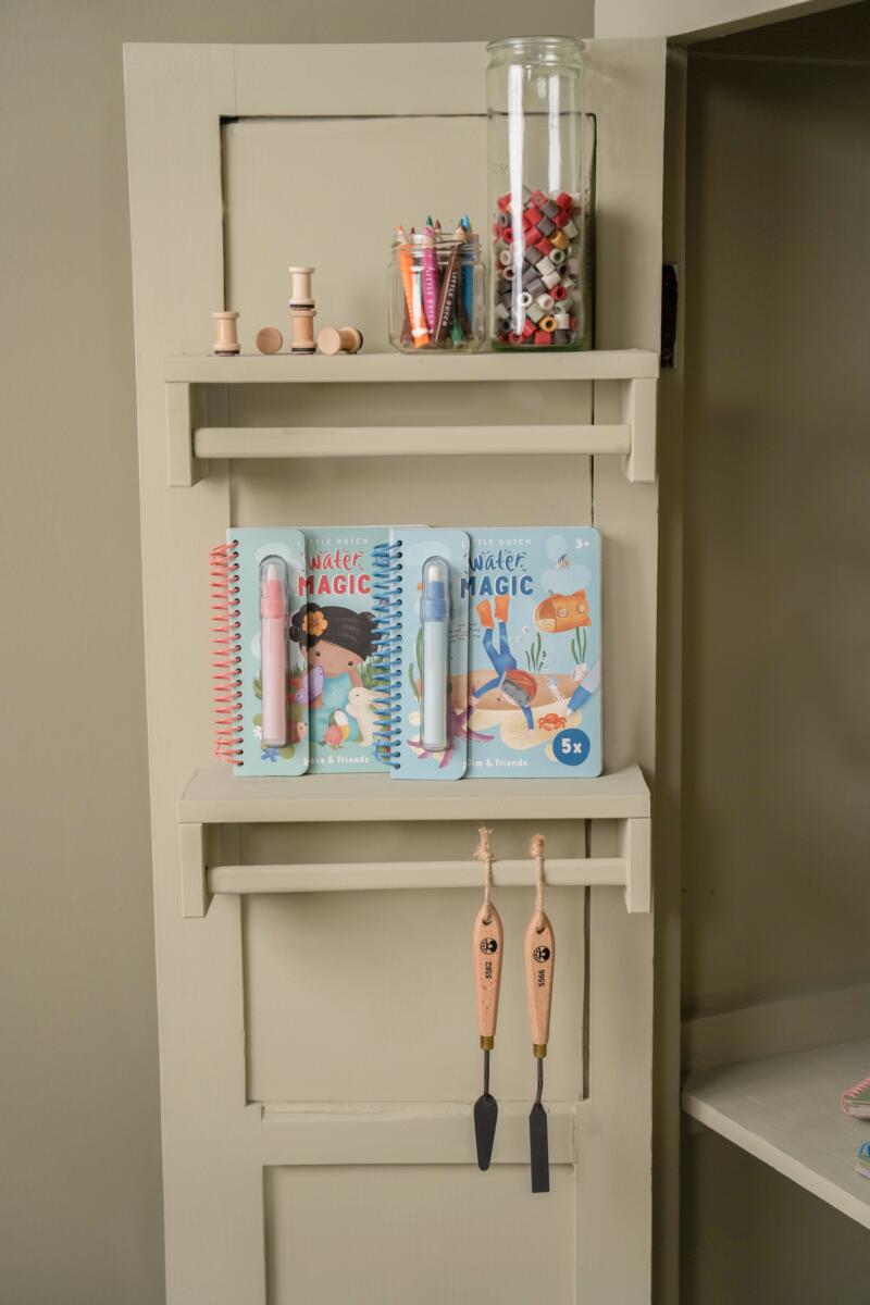 Little Dutch Watercolor book - maalaa vedellä - puuhakirja rose