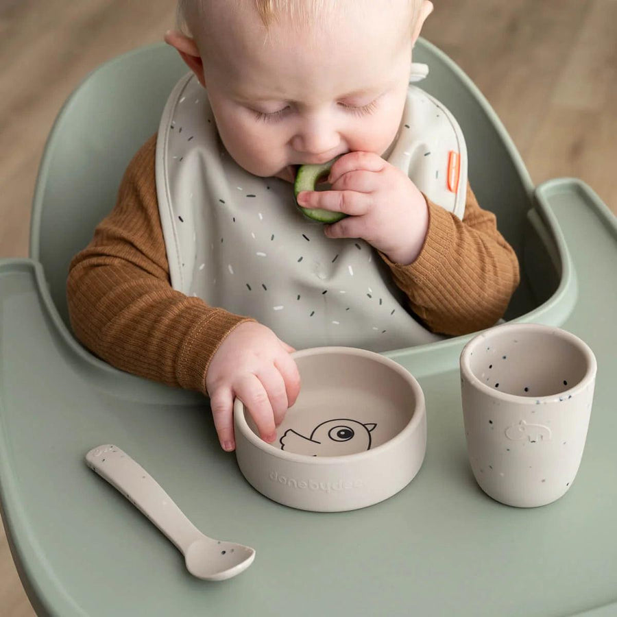 First meal - silikoninen ruokailusetti - sand Done by Deer - Luna Living