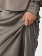 Neo Noir Vicky Heavy Sateen Skirt – Warm Grey