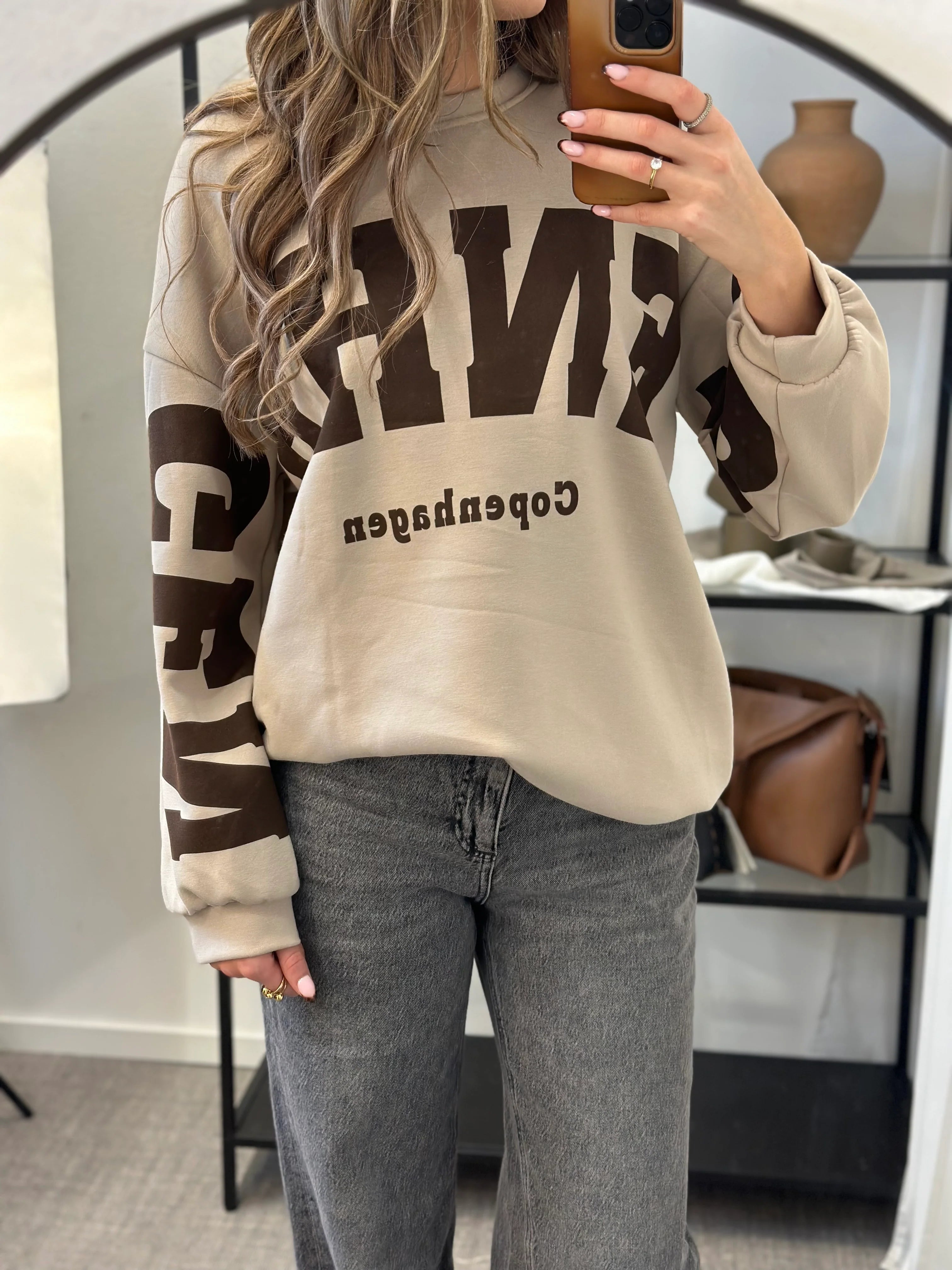 MARTA – Collegepaita – Beige