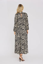A-View Ferina Dress – Black / Off White