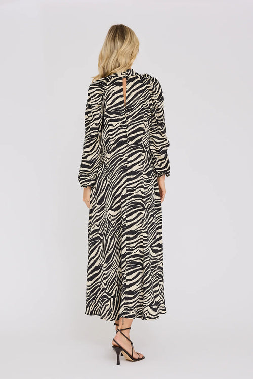 A-View Ferina Dress – Black / Off White