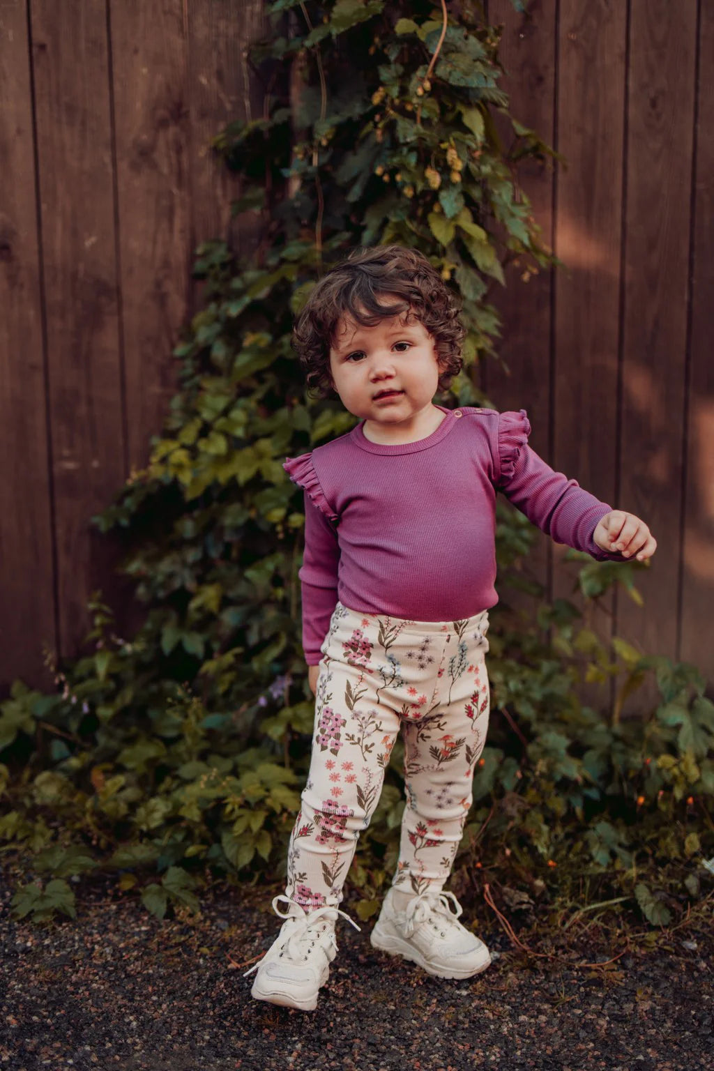 Metsola - rib frilla shirt | BERRY