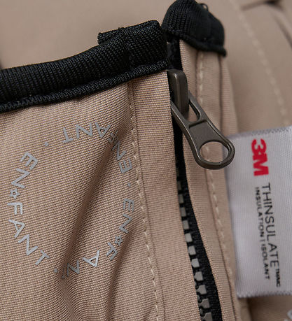 En Fant – Lasten rukkaset, Beige