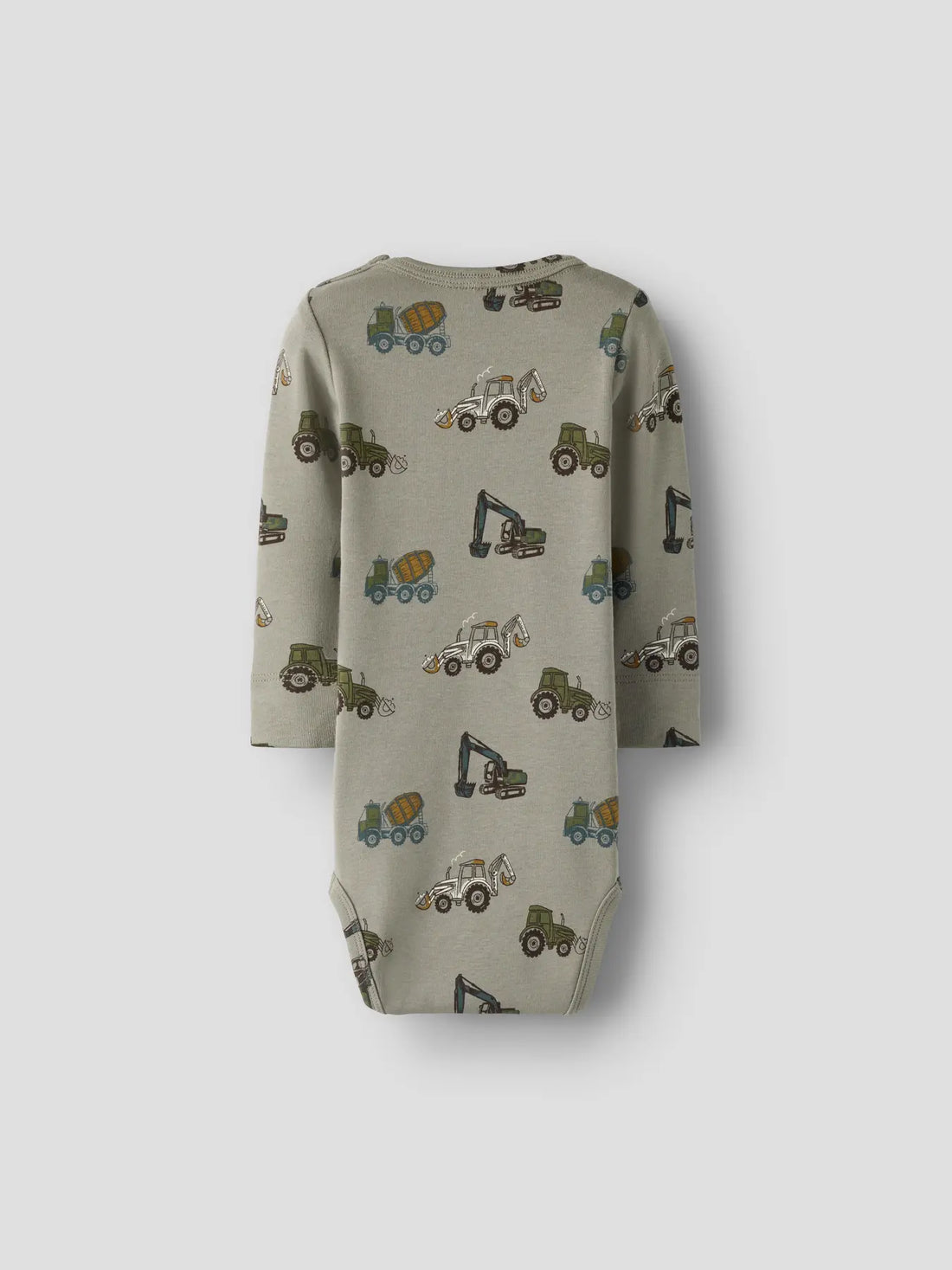 NAME IT - Body,traktori.