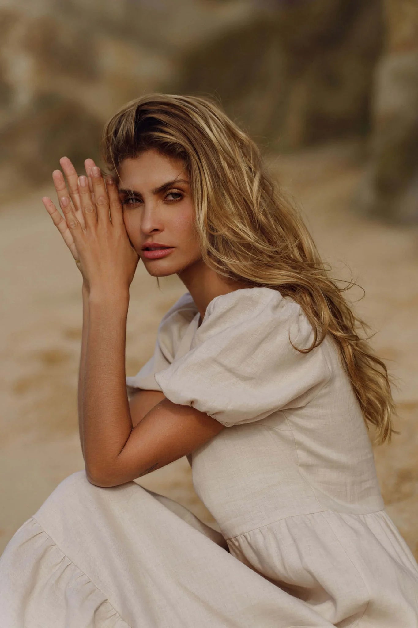 Nakoa -naisten pellavamekko.Astrid Dress, Sandshell