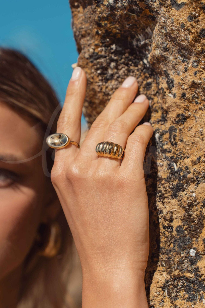 Bohm - Alba –kirurginterässormus zirkonikoristein