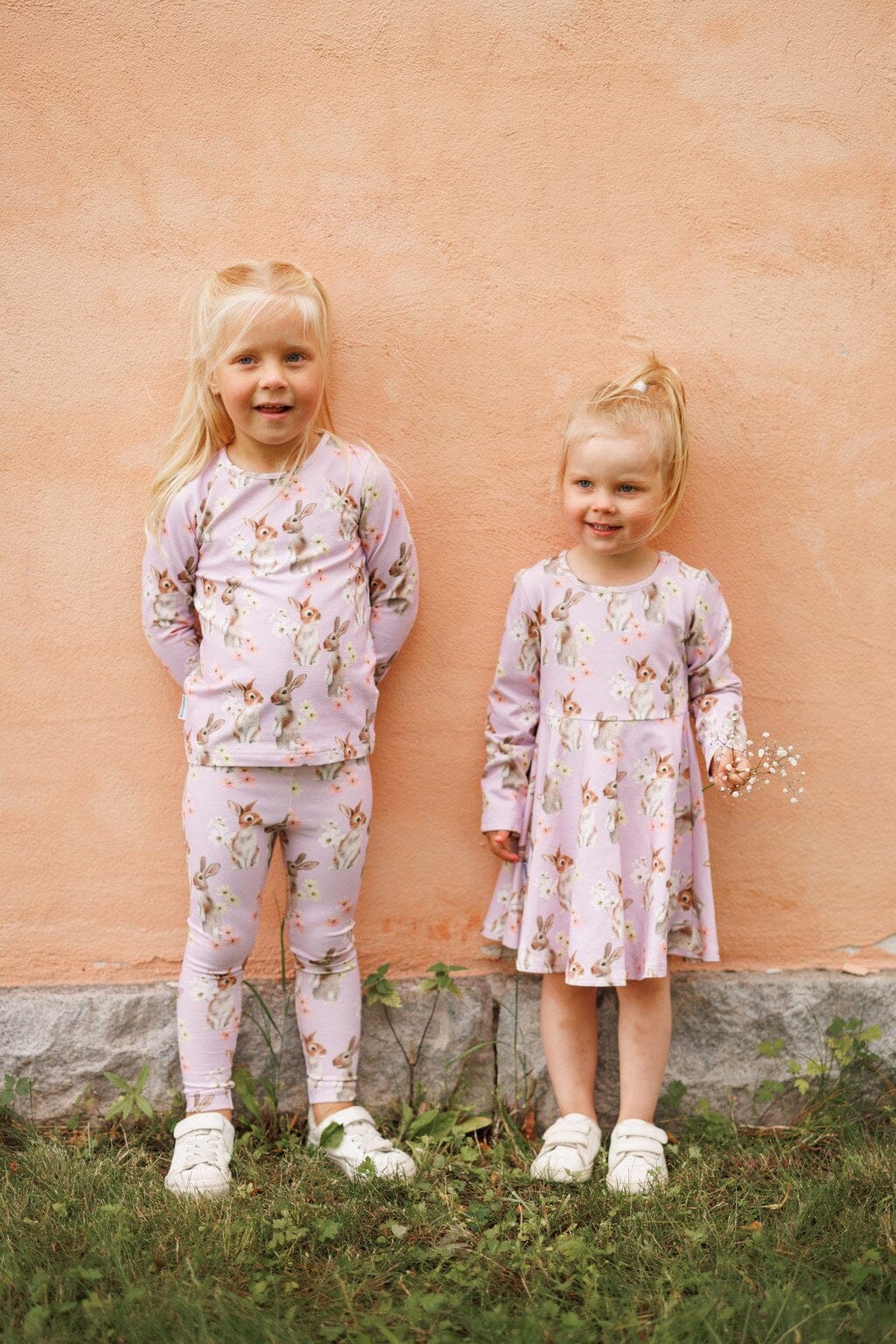 Metsola - Cute Friends -legginsit,Lily