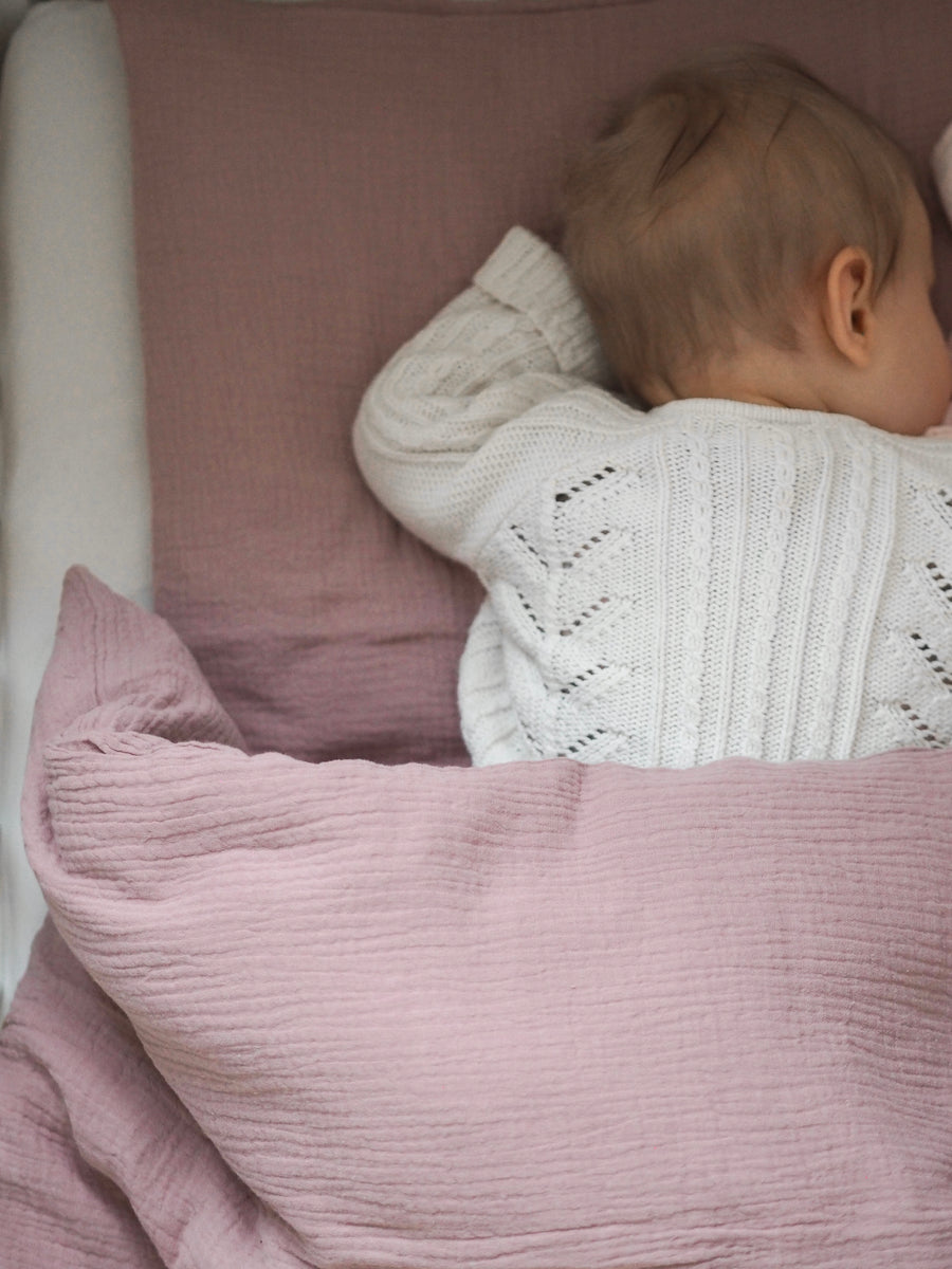 Aamu – vauvan ja juniorin pussilakanasetti