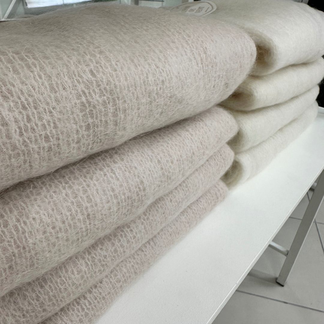 Swanie - Lux mohair neulepusero white
