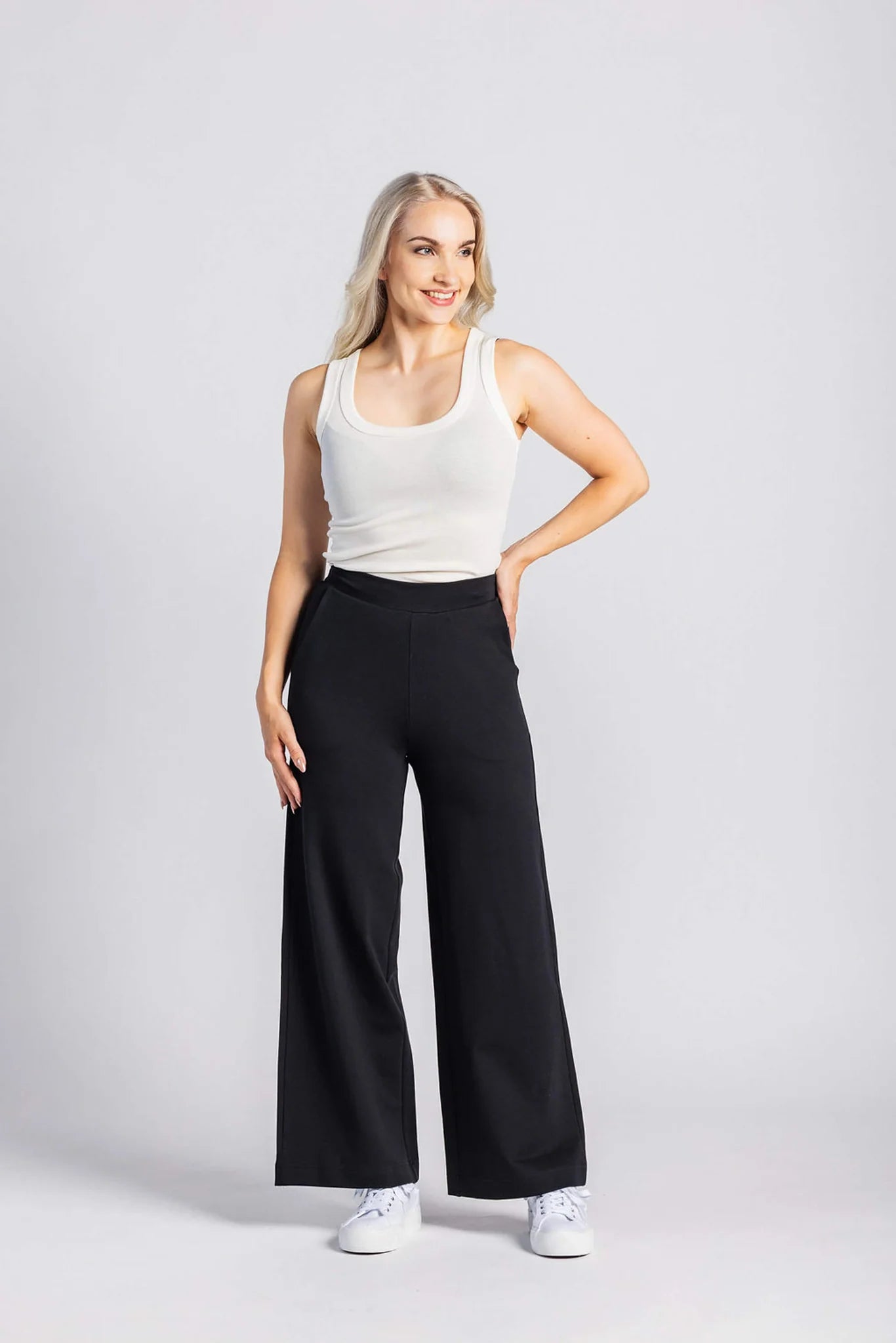 Nakoa - Comfy Pants, Black