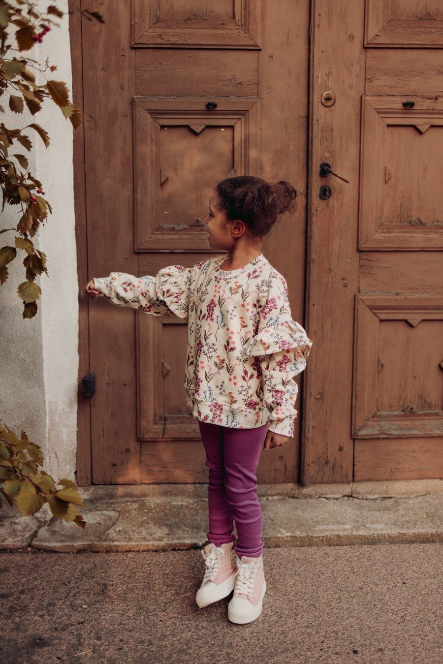 Metsola - Perfect Day Frill Sweater -Collegepaita | Creamy