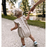 Babystyling - Summer ruffle playsuit pointelle - beige - Luna Living