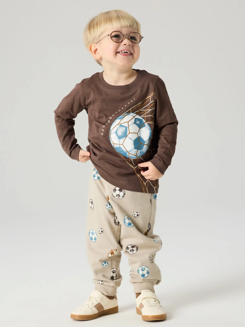 Name It -collegehousut, jalkapallo